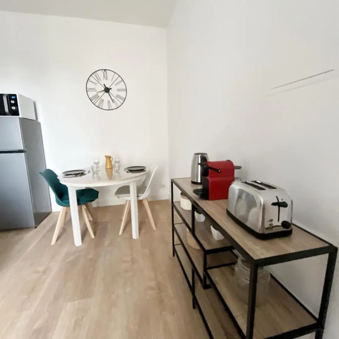 Apartament Lorient T2 , Hypercentre , Fibre ,Gare Francja